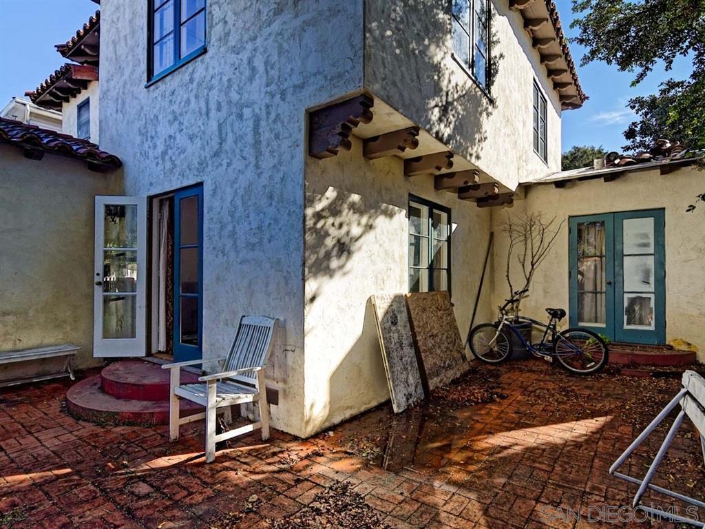 Interior renovation of South Harlow home after Coronado J project.